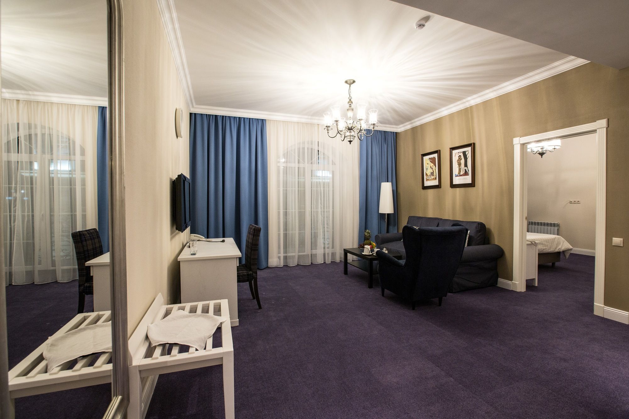 Monaco Hotel